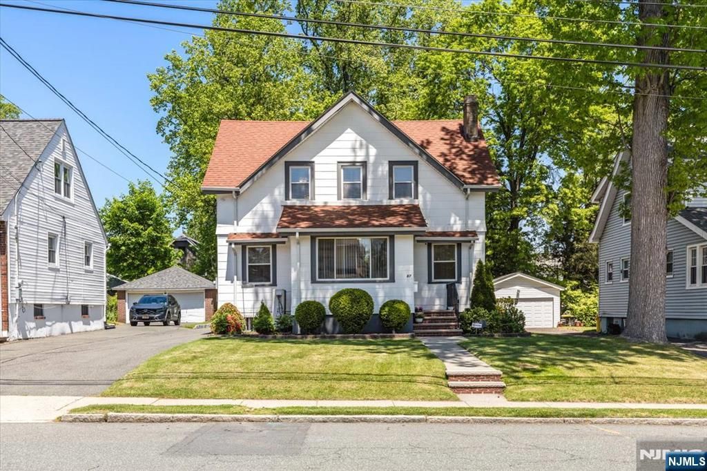 Photo of 87 W Forest Avenue, Teaneck, NJ 07666 (MLS # 26012412)