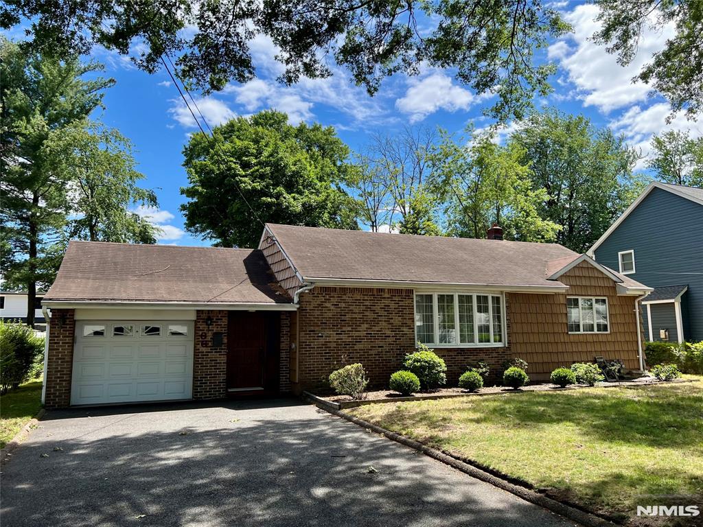 Photo of 86 Willowbrook Court, Paramus, NJ 07652 (MLS # 26023226)