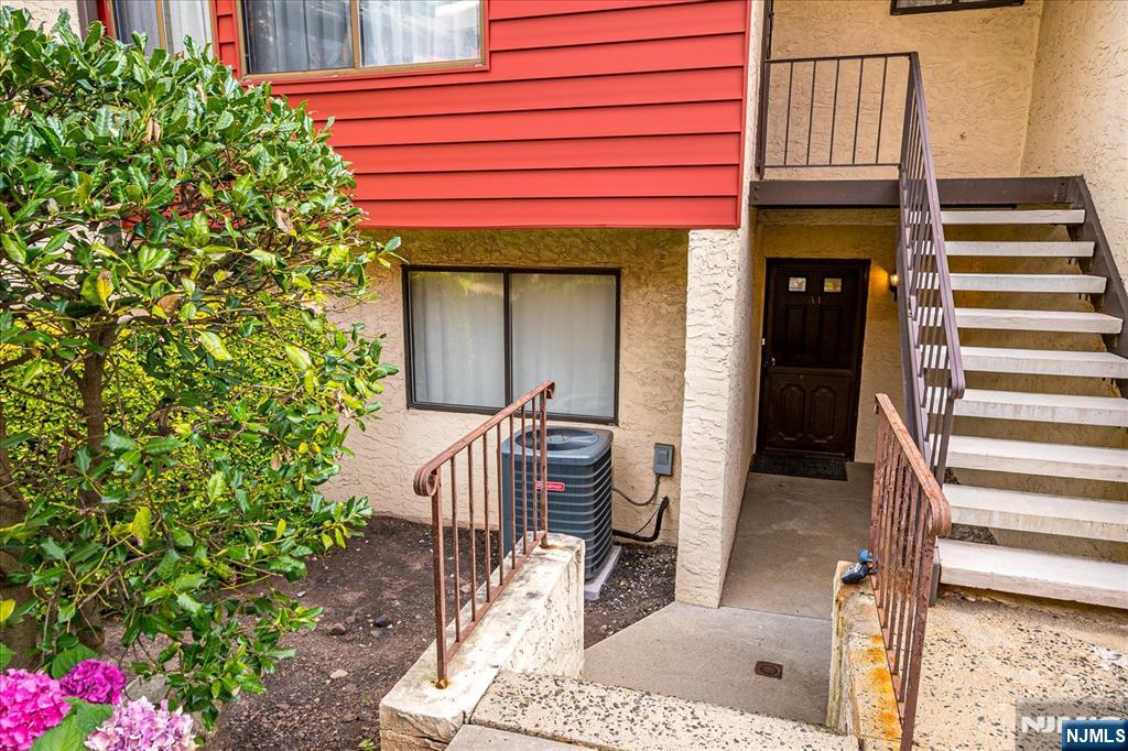 109 River Road