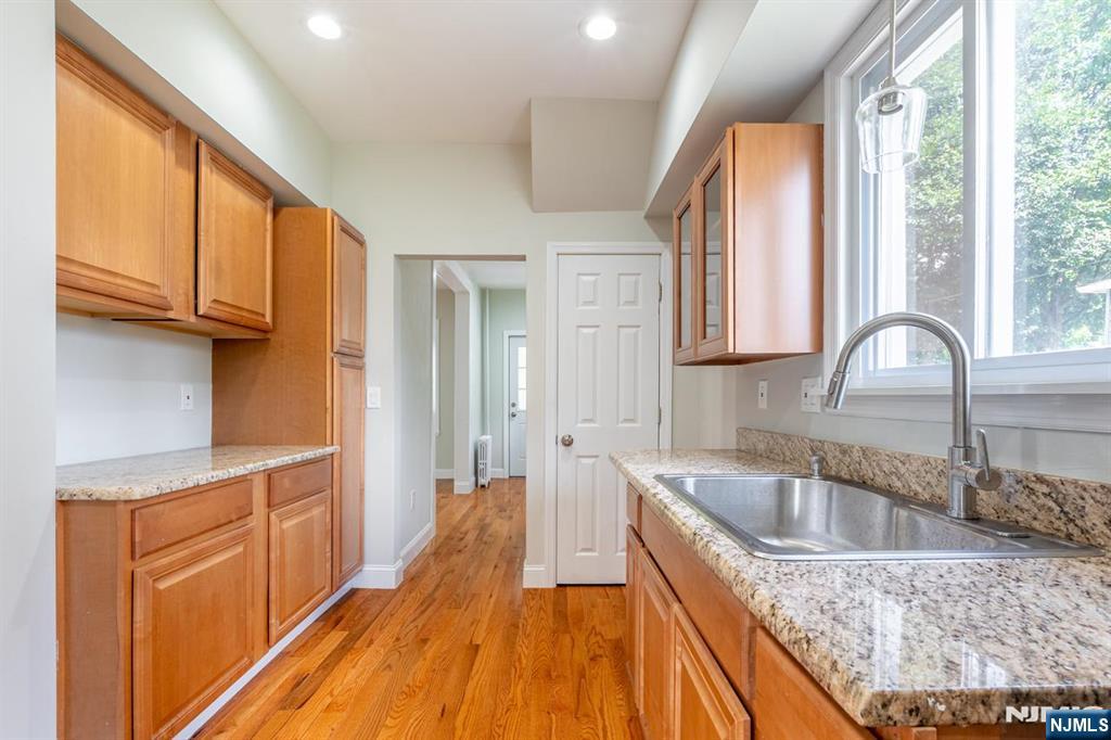 9 Overpeck Avenue