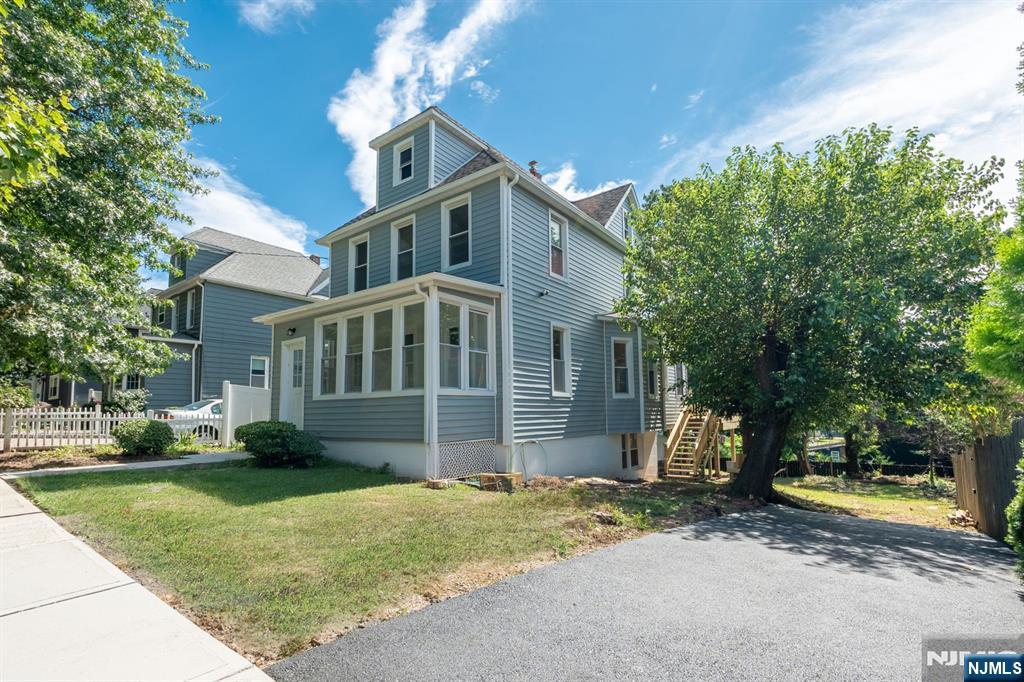 9 Overpeck Avenue