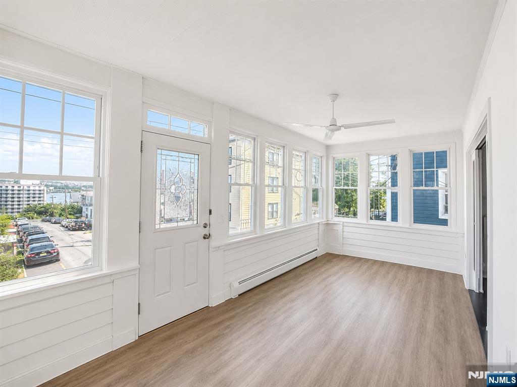 528 Undercliff Avenue