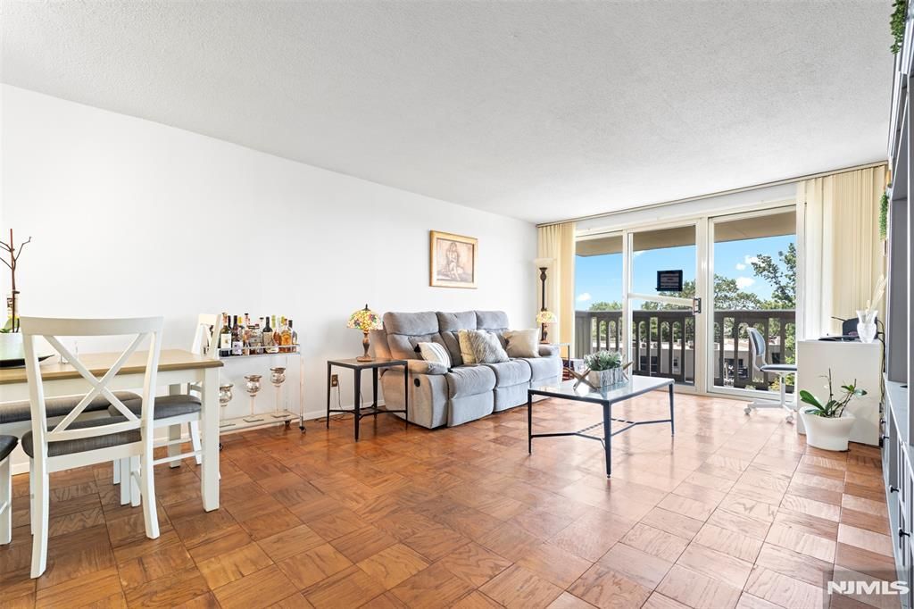 Photo of 555 North Avenue #6K, Fort Lee, NJ 07024 (MLS # 25027457)