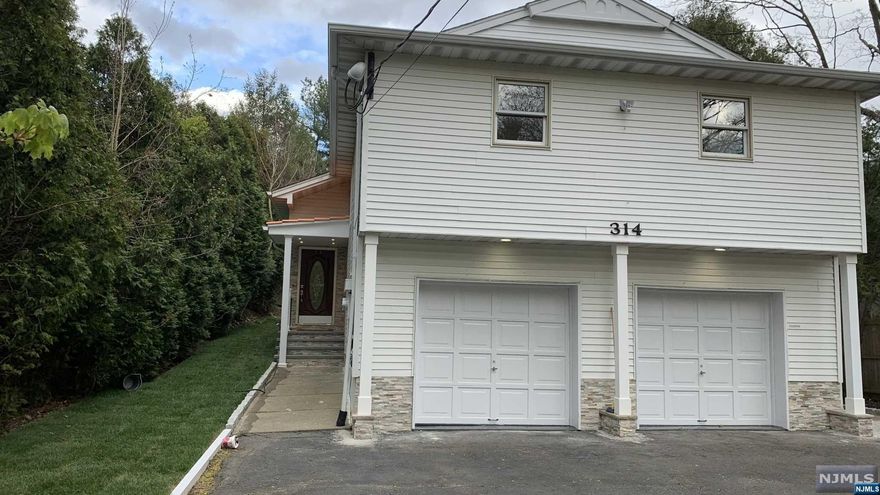 BEAUTIFUL JUST RENOVATED VERY LARGE ONE FAMILY RESIDENCE WITH PROFESSIONAL SPACE USE WITH SEPARATE ENTRANCE ON SIDE .LOWER LEVEL RECENTLY USED AS DR'S OFFICE.GOOD FOR DENTIST,CHIROP,ARCHECTECT ETC. MUST BE OWNER OCCUPIED TO QUALIFY FOR OFFICE USE. 2 CAR GARAGE.. BEAUTIFUL AND LARGE BACK YARD, MAIN HOUSE IS LOVELY,GORGEOUS HARDWOOD FLOORS.LIVING ROOM W/FPL AND DOUBLE SLIDERS TO HUGE DECK. MAIN CHANDELIER IS NOT INCLUDED.