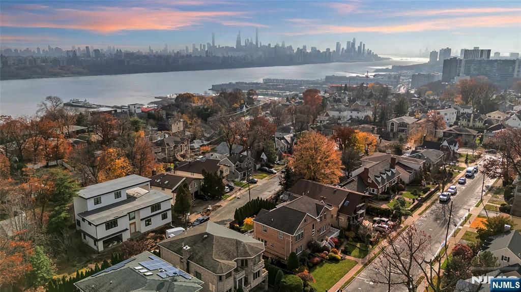 Photo of 534 Brandon Place, Cliffside Park, NJ 07010 (MLS # 25040799)