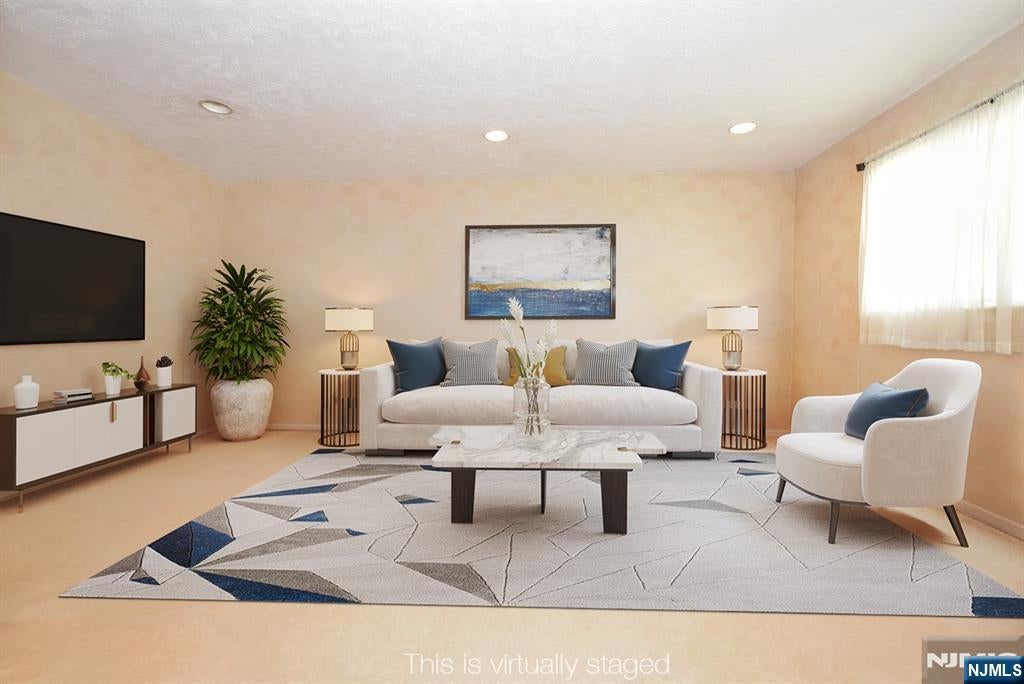 88 Spring Valley Road