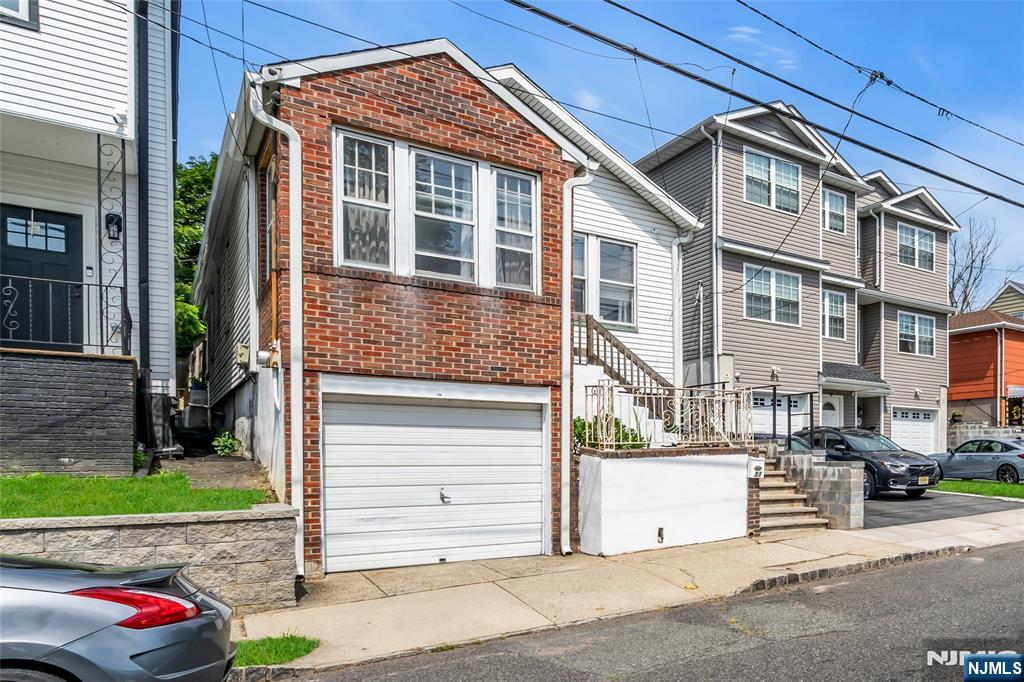 31 Mount Prospect Avenue