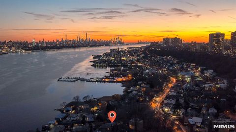 4 Colony Road Edgewater NJ 07020