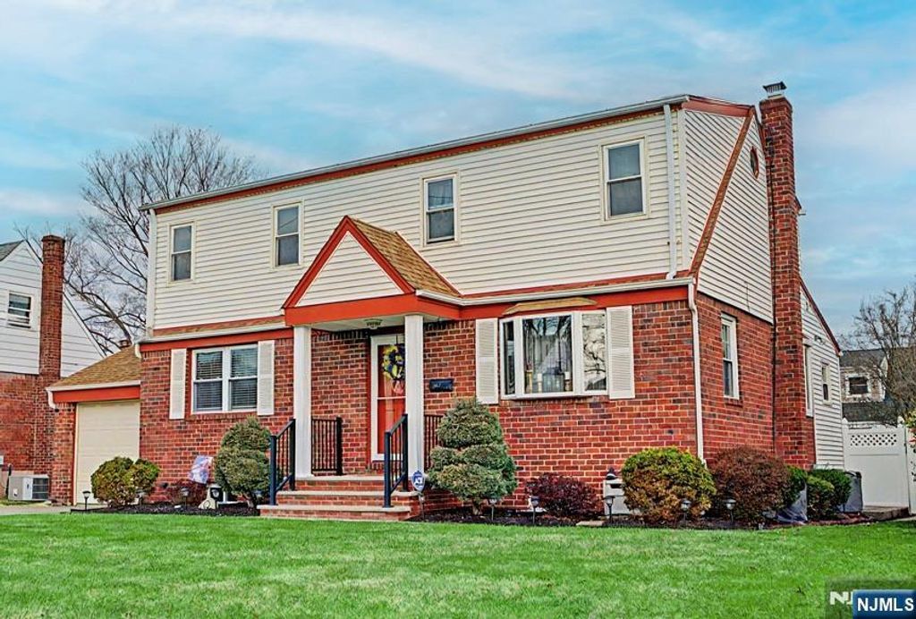 Photo of 27 Westwood Drive, Fair Lawn, NJ 07410 (MLS # 26011414)