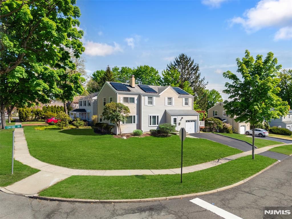 Photo of 276 Concord Drive, River Edge, NJ 07661 (MLS # 26014206)