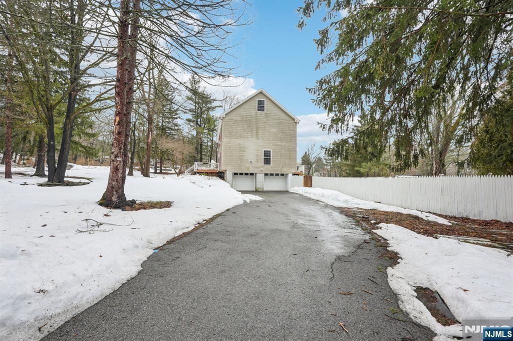 Photo of 14 Sweetman Lane, West Milford, NJ 07480 (MLS # 26010282)