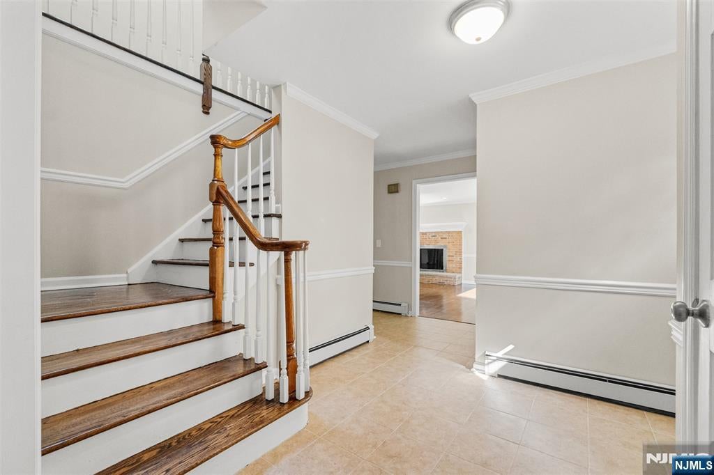 215 Oak Avenue