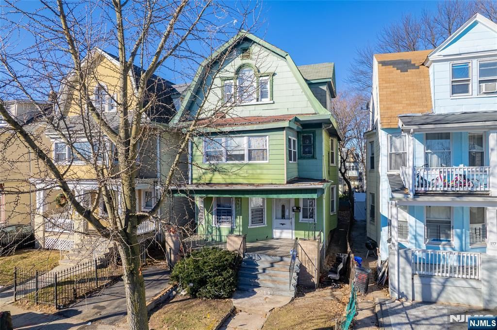 Photo of 199 Hollywood Avenue, East Orange, NJ 07018 (MLS # 26002038)