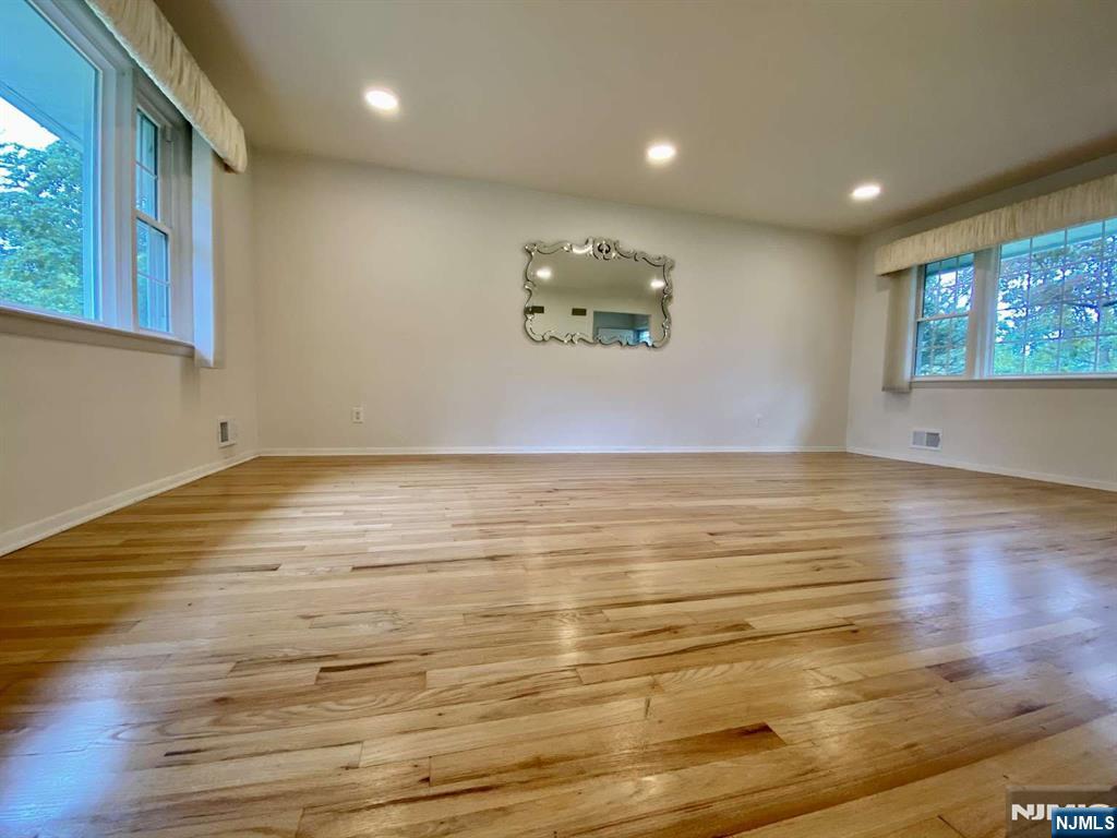 Rental Property at 110 Garry, Closter, New Jersey - Bedrooms: 4 
Bathrooms: 2 
Rooms: 8  - $5,650 MO.