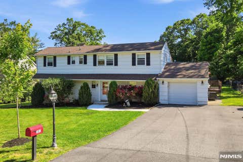 Photo of 101 Walnut Street, Oakland, NJ 07436 (MLS # 26018528)