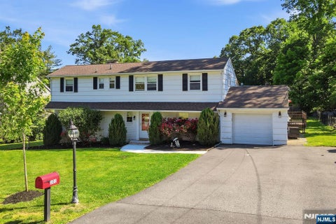 Photo of 101 Walnut Street, Oakland, NJ 07436 (MLS # 26018528)