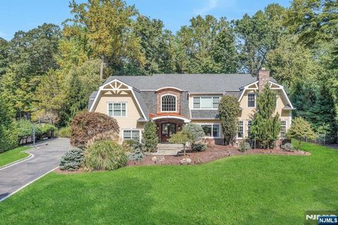 13 Split Rock Road Upper Saddle River NJ 07458