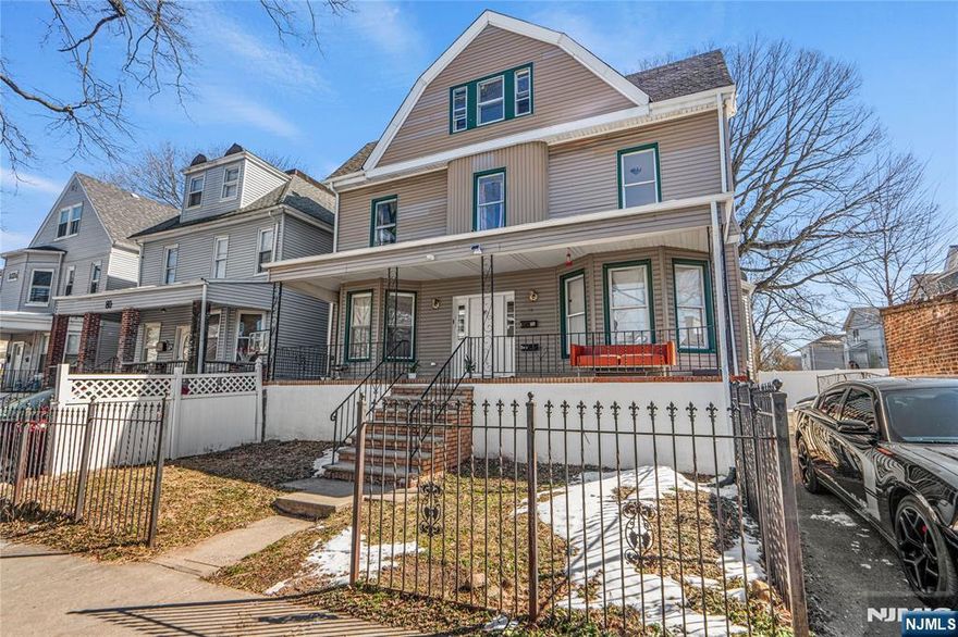 This recently renovated 5-bedroom, 1-bathroom home in East Orange, NJ is situated on the second unit. Close to transportation, it features brand new appliances, providing modern convenience. Each bedroom includes a closet, ensuring ample storage for comfortable living.