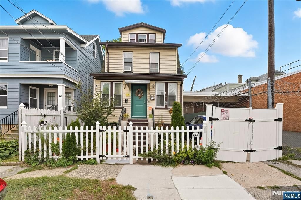 Photo of 78 Valley Street, Newark, NJ 07106 (MLS # 25036053)
