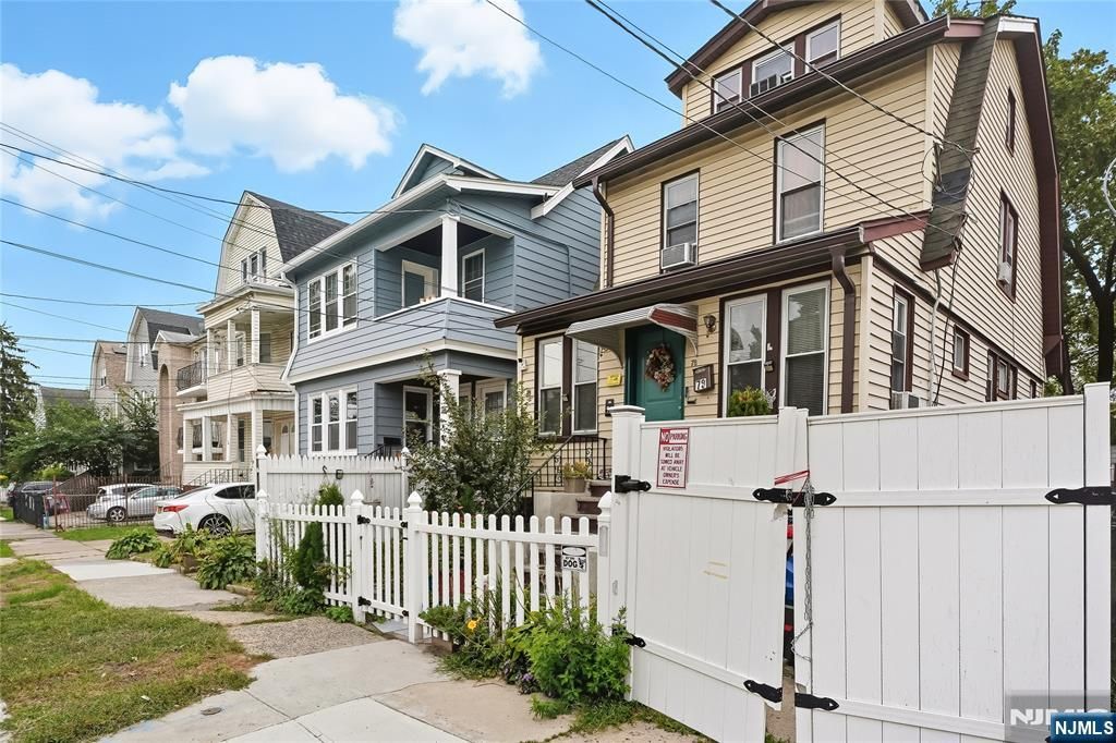 Photo of 78 Valley Street, Newark, NJ 07106 (MLS # 25036053)