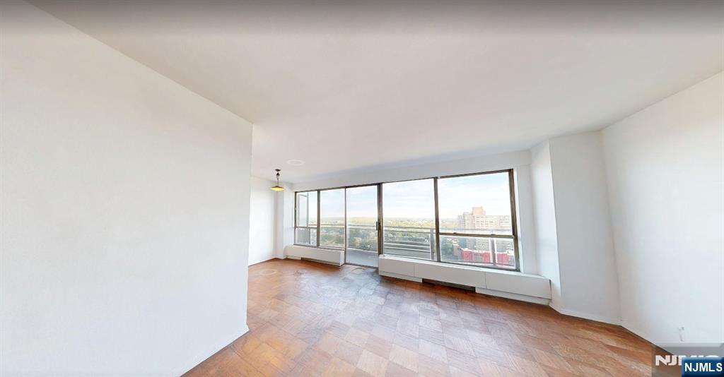 2077 Center Avenue 22H