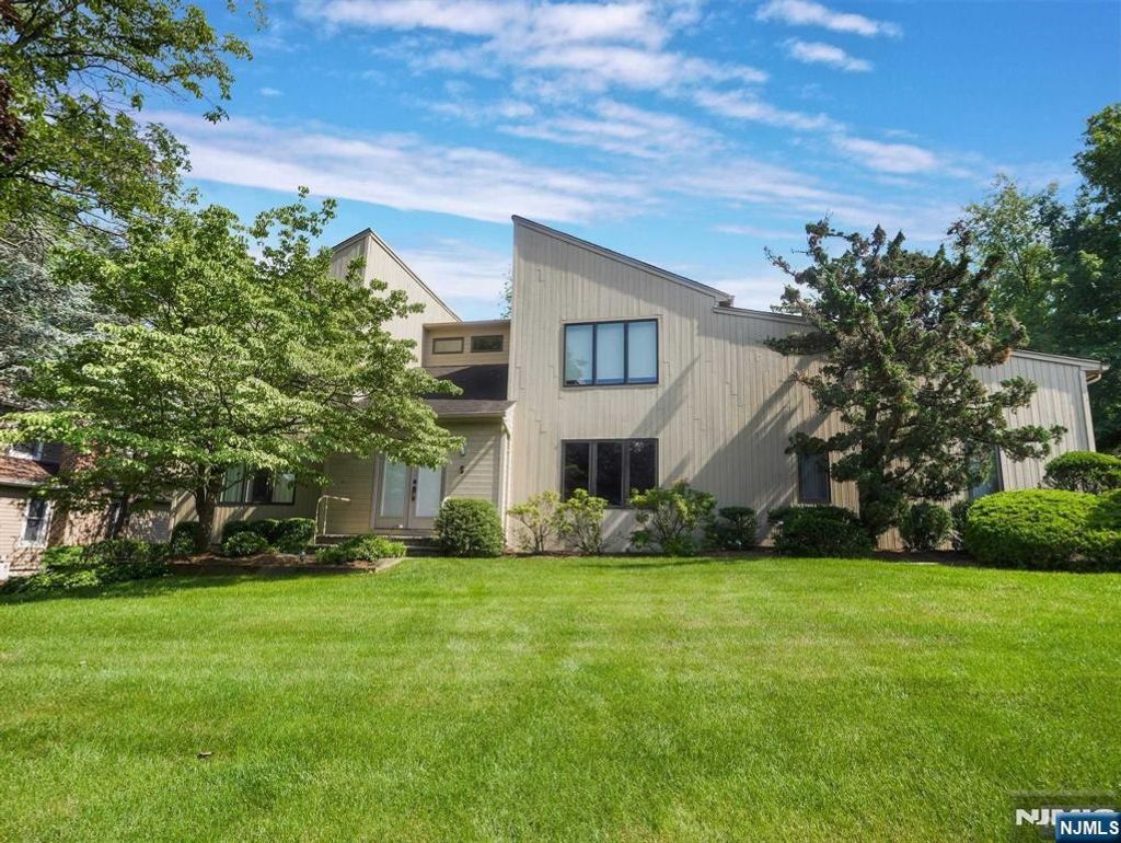 Photo of 5 Bourbon Street, Wayne, NJ 07470 (MLS # 26001098)