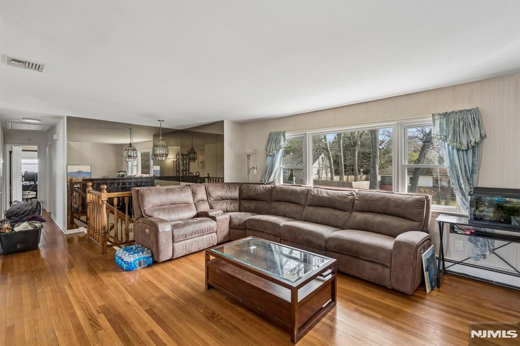 Photo of 201 Rockland Avenue, River Vale, NJ 07675 (MLS # 26006210)