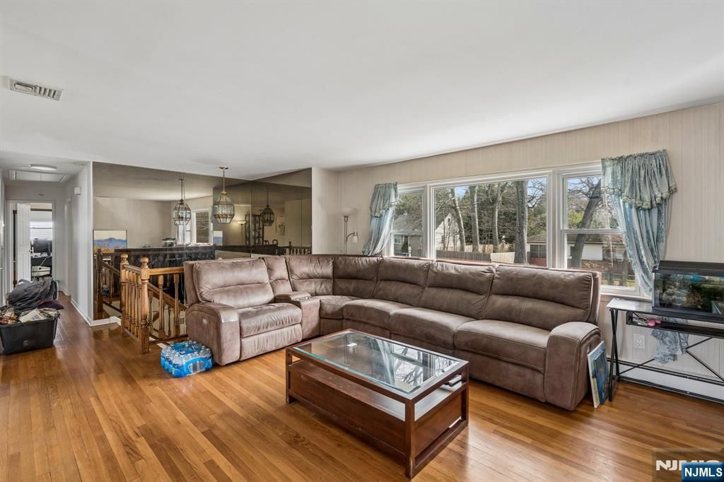 Photo of 201 Rockland Avenue, River Vale, NJ 07675 (MLS # 26006210)