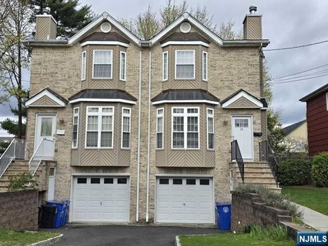 Photo of 19 Mahan St, Tenafly, NJ 07670 (MLS # 26012288)