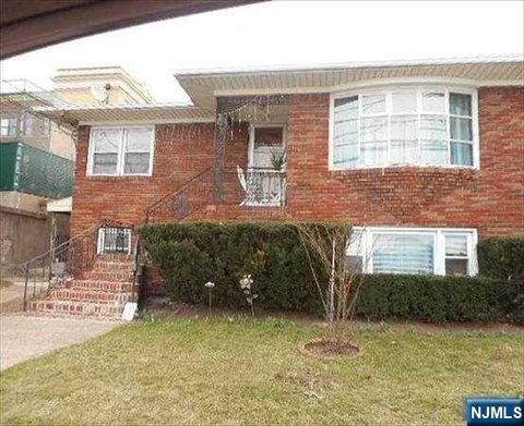 272 E Midland Avenue Garfield NJ 07652