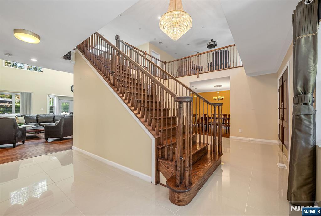 15 Tanglewood Hollow Road