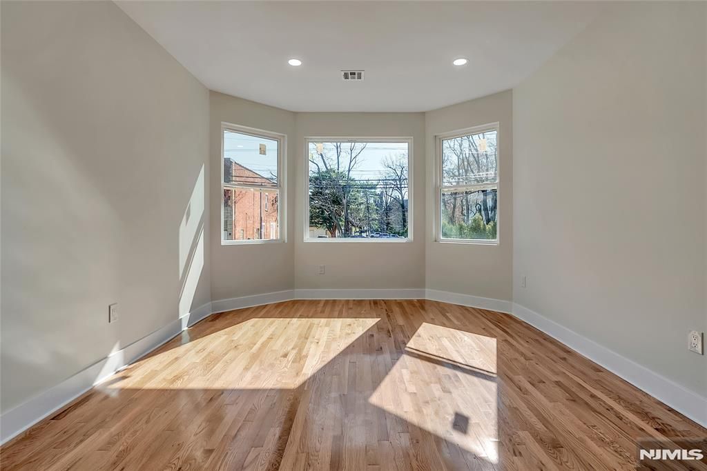 Photo of 249 Hillside Avenue, Leonia, NJ 07605 (MLS # 26011759)