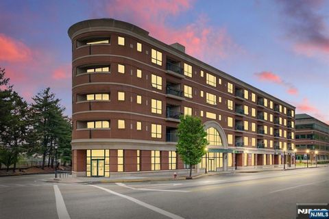 Photo of 1 Orient #405, Rutherford, NJ 07070 (MLS # 26008026)