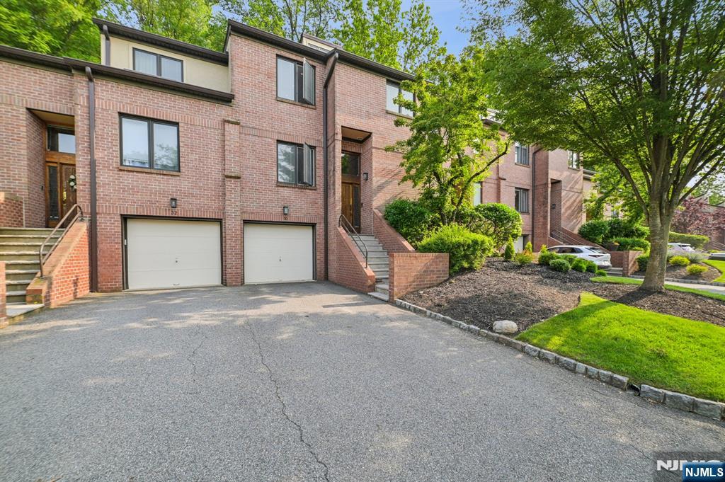 30 Andrea Drive 30