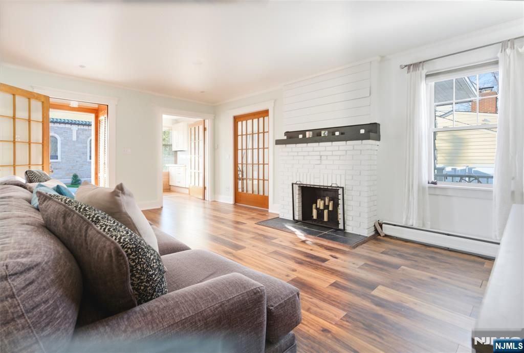 Photo of 185 Washington Avenue, Hawthorne, NJ 07506 (MLS # 26018793)