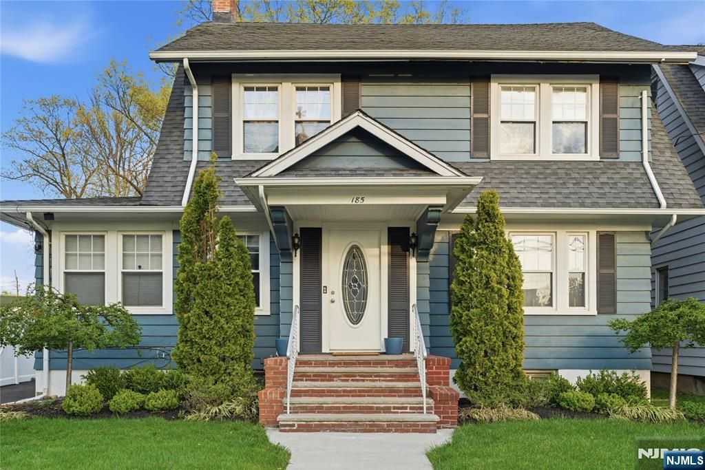 Photo of 185 Washington Avenue, Hawthorne, NJ 07506 (MLS # 26018793)
