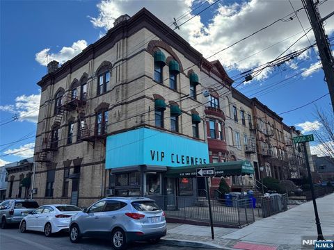 2414 Palisade Avenue Weehawken NJ 07086