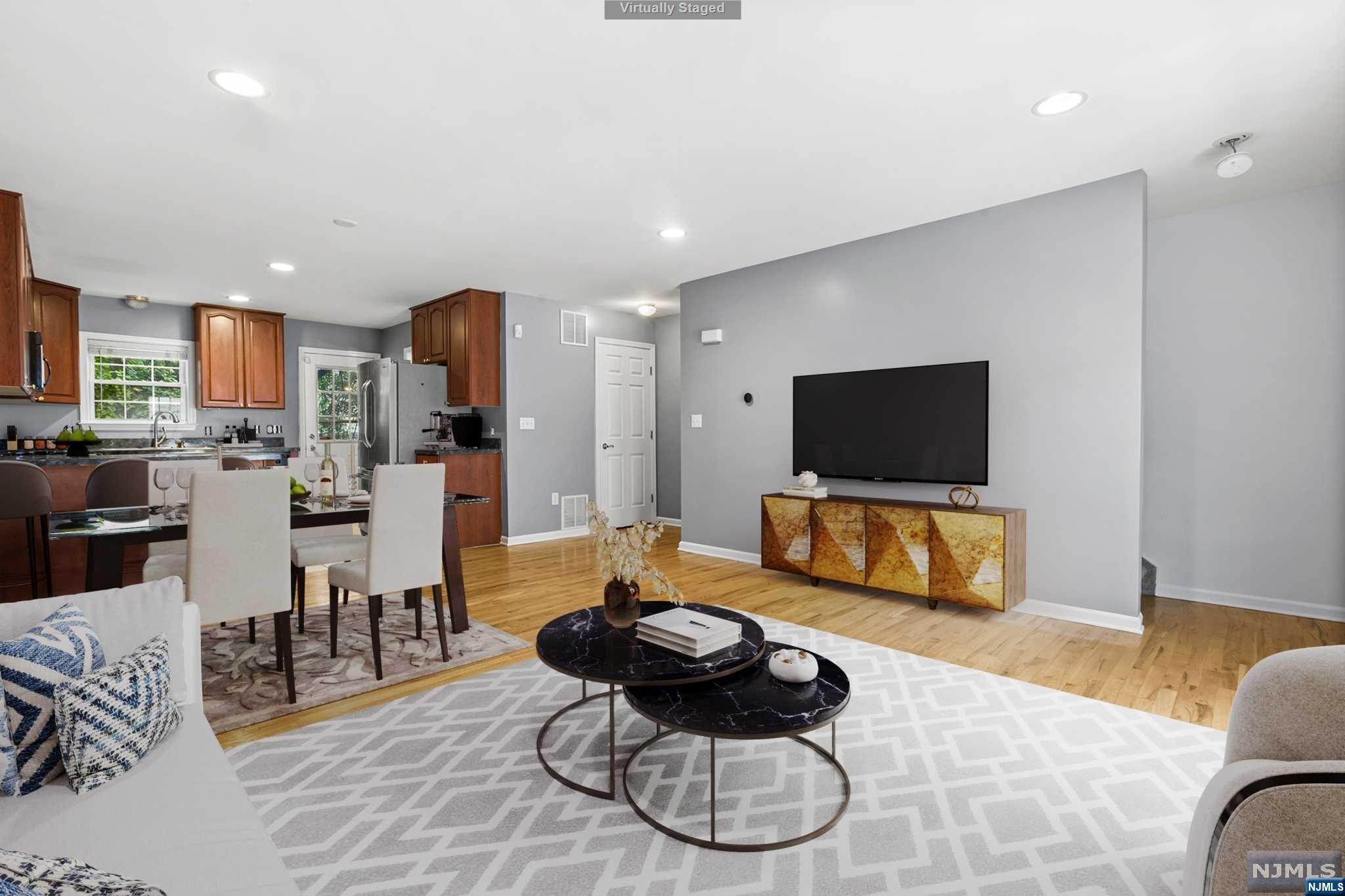 15 Zabriskie Street 1505