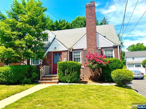 Photo of 27 Monterey Avenue, Teaneck, NJ 07666 (MLS # 26020800)