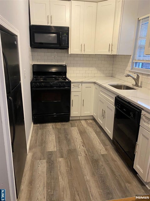 Photo of 218 Cliff St #2, Cliffside Park, NJ 07010 (MLS # 26035165)