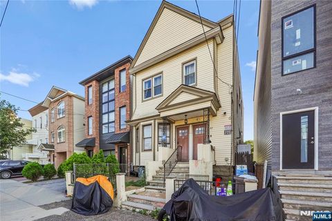 Photo of 97 Thorne Street, Jersey City, NJ 07307 (MLS # 25023270) Photo of 97 Thorne Street, Jersey City, NJ 07307 (MLS # 25023270)