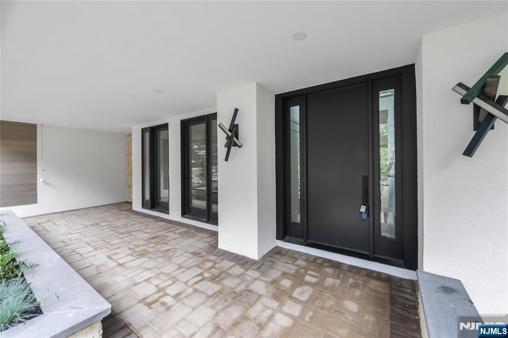 10 Big Ramapo Road
