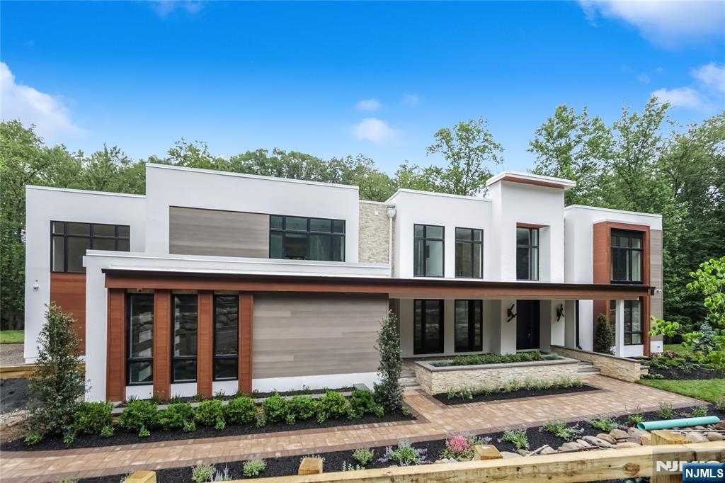 10 Big Ramapo Road