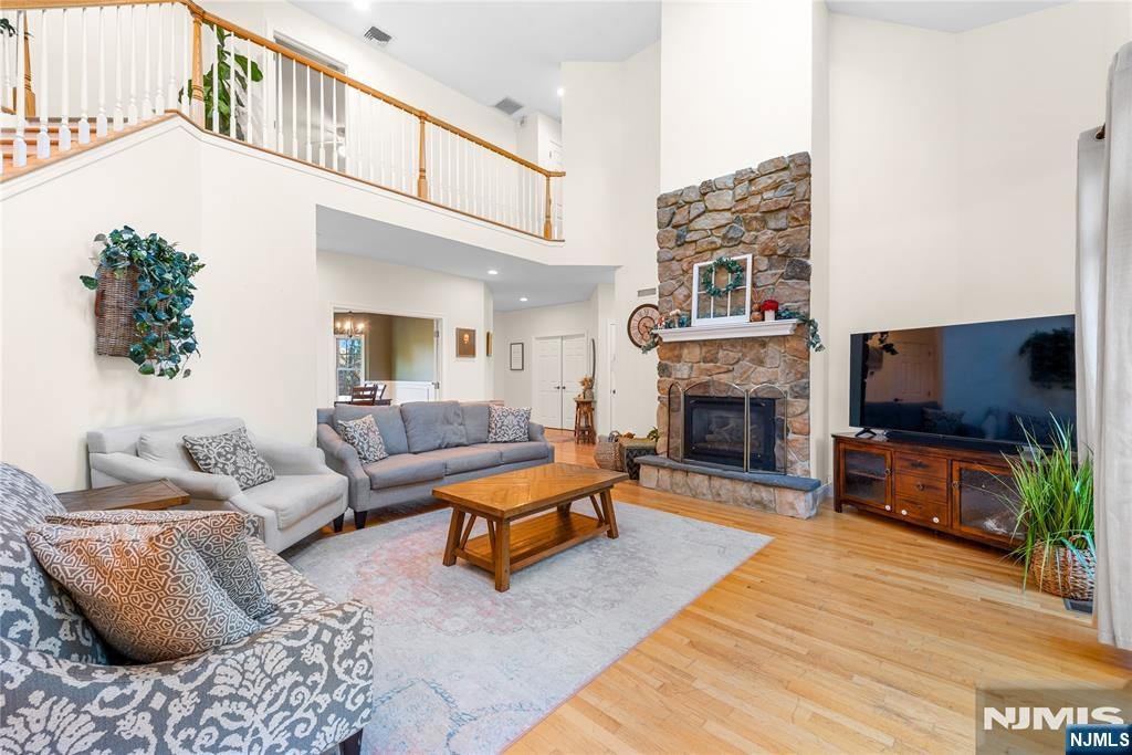 4 Ottawa Lane