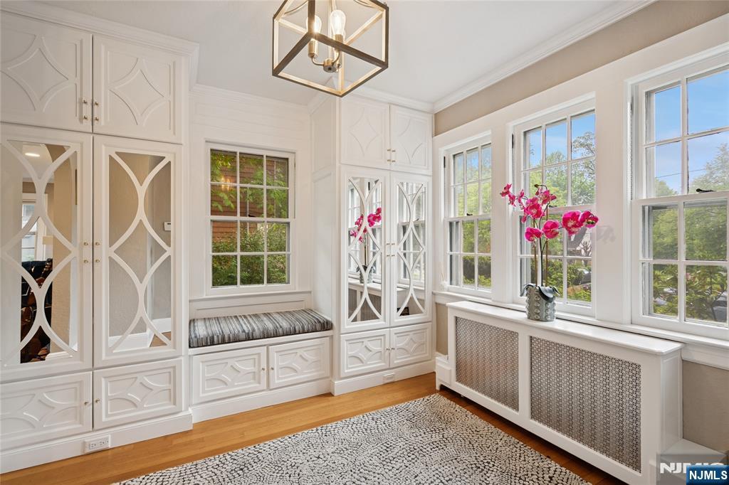 275 Winthrop Road