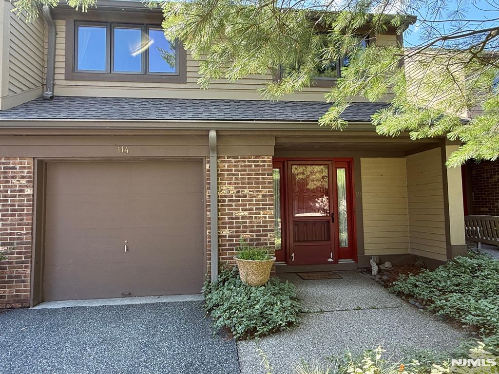 114 Macleish Court