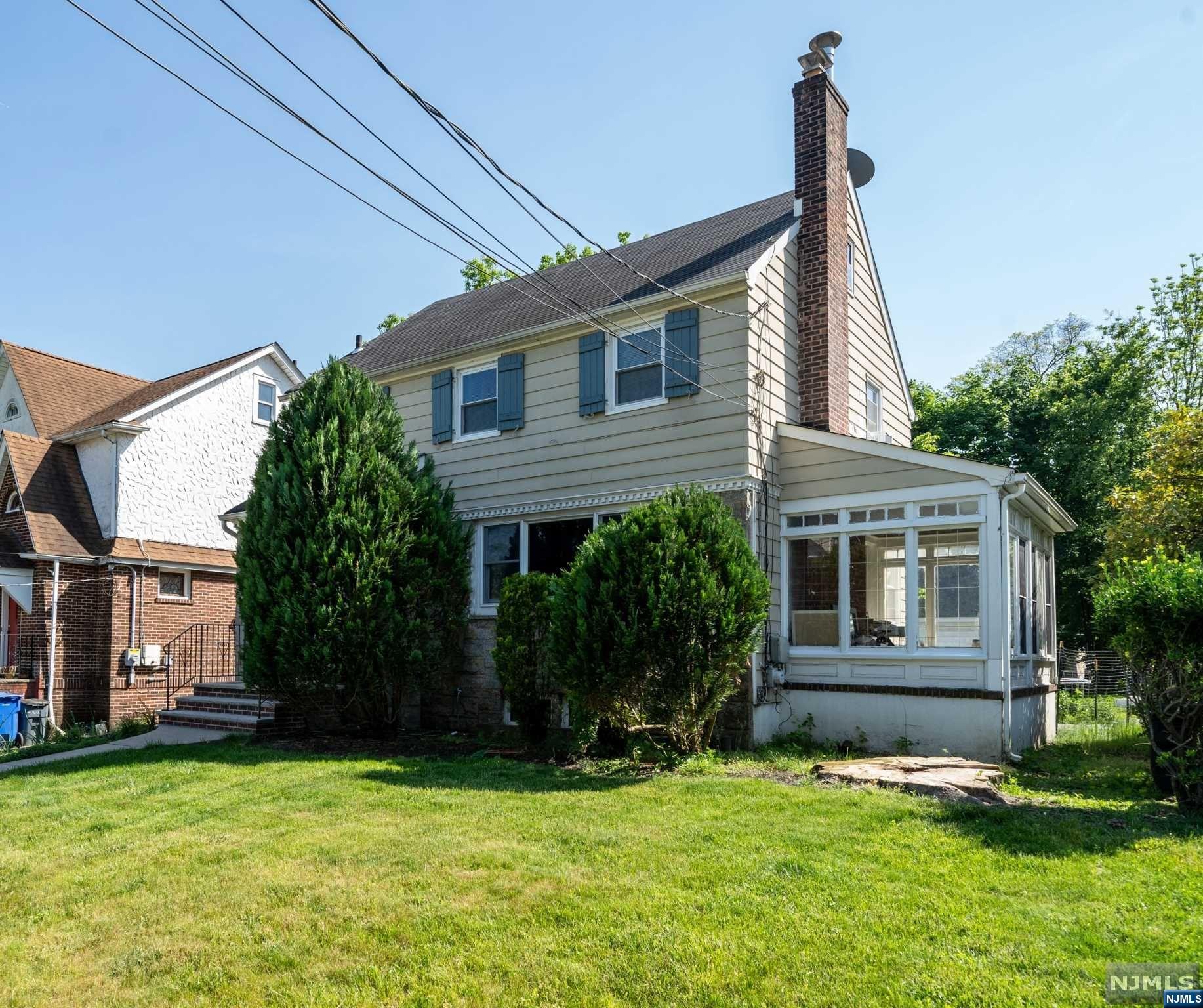 Englewood, New Jersey 07631, United States, 3 Bedrooms Bedrooms, ,2 BathroomsBathrooms,Residential,Pending,56076