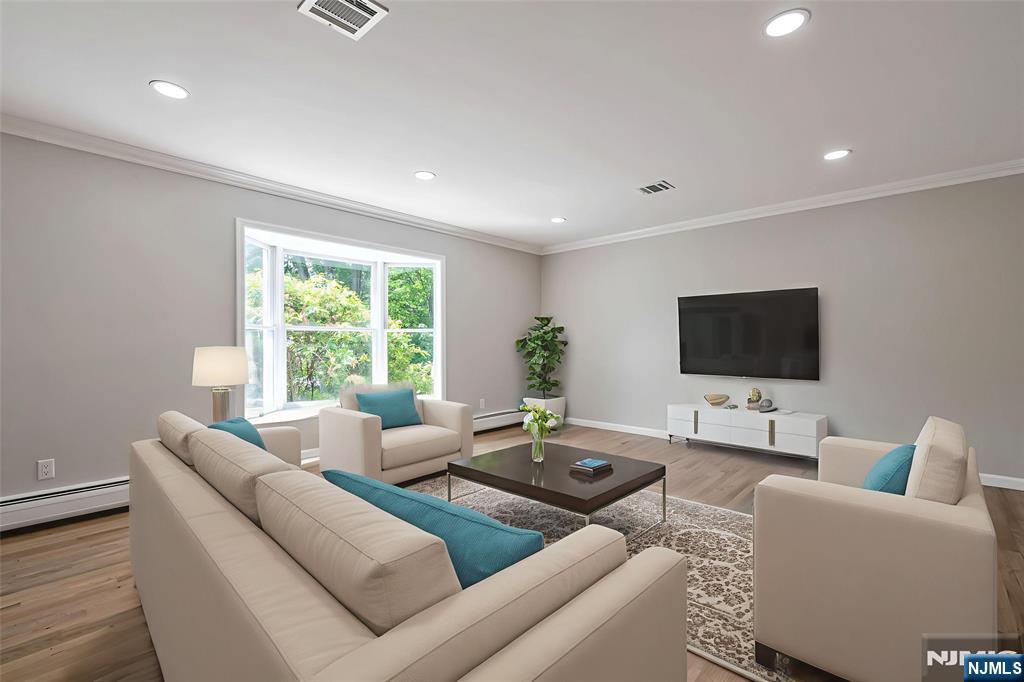 31 Gloria Drive