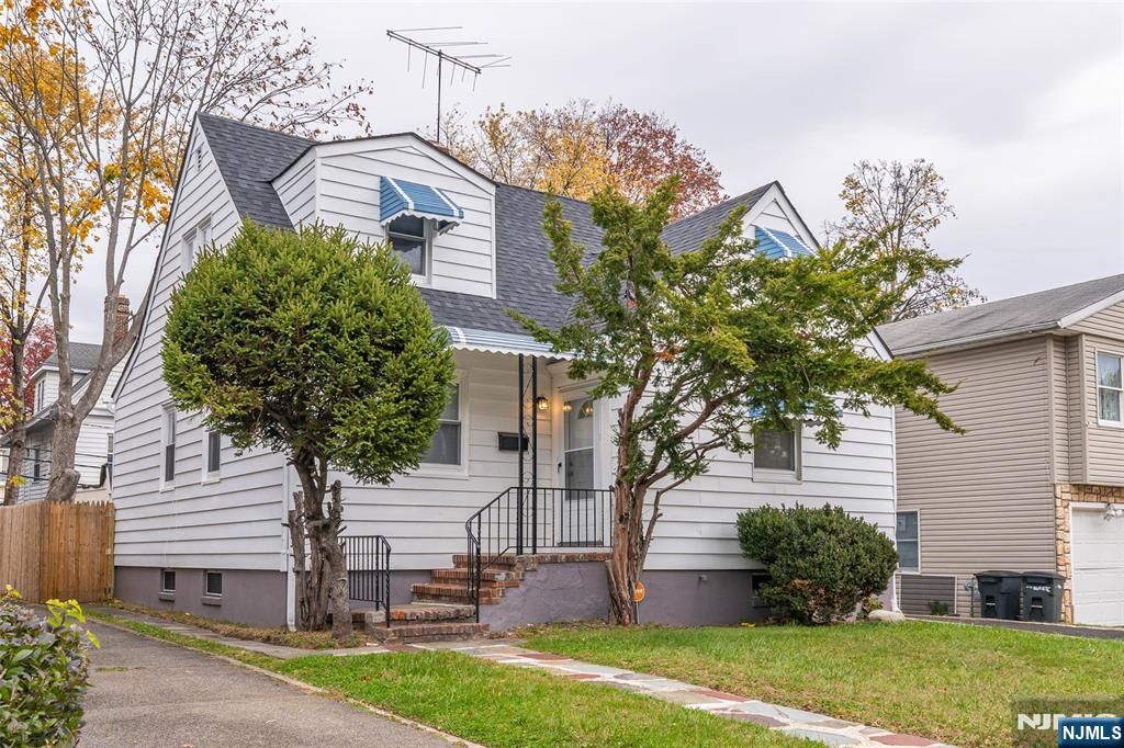 Photo of 344 Elmwood Avenue, East Orange, NJ 07018 (MLS # 25030181)