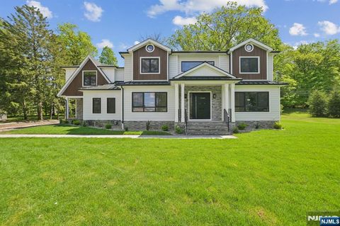 5 Foxcroft Drive Livingston NJ 07039